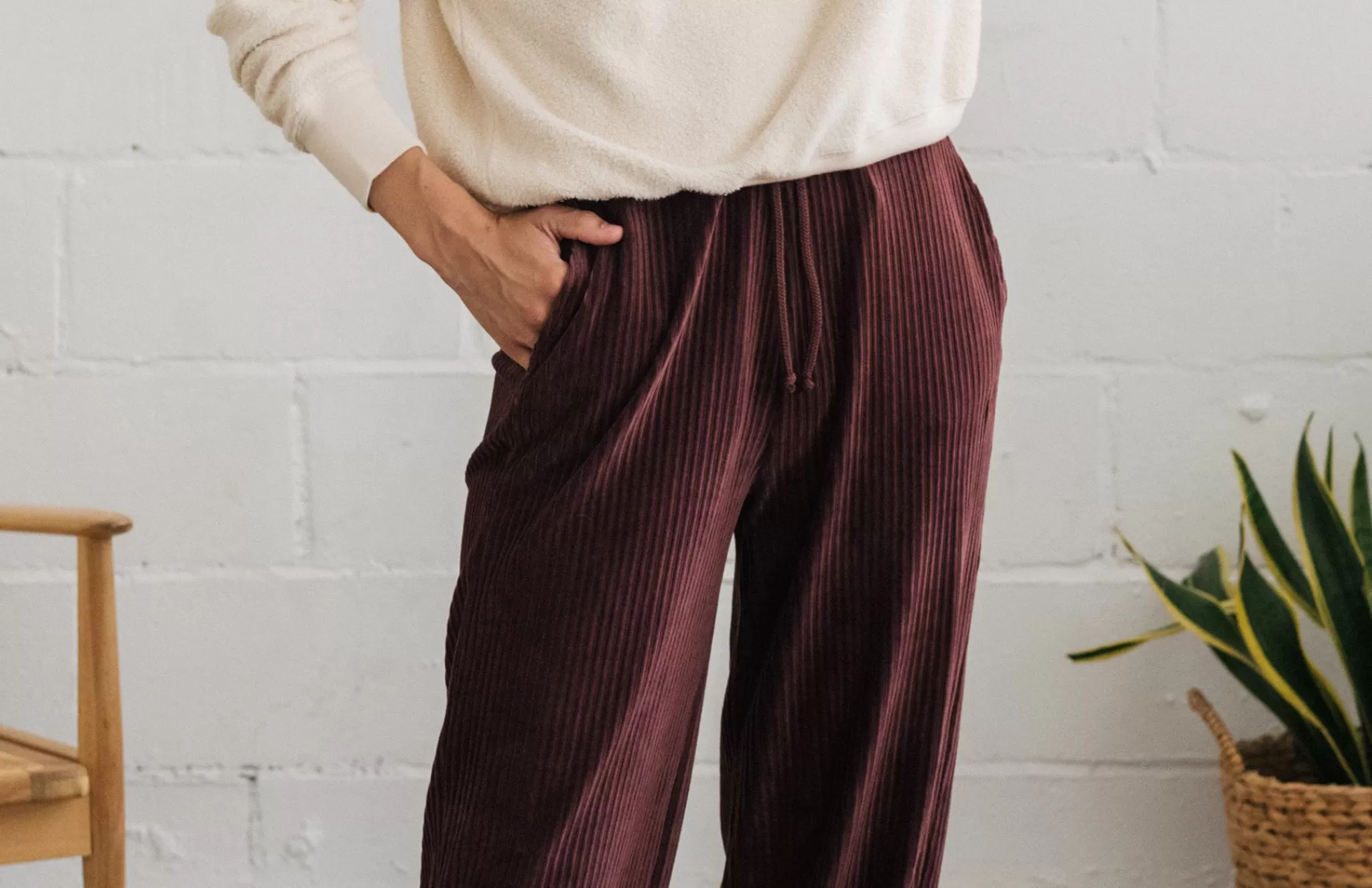 TWOTHIRDS Trousers-Abruka Rousse