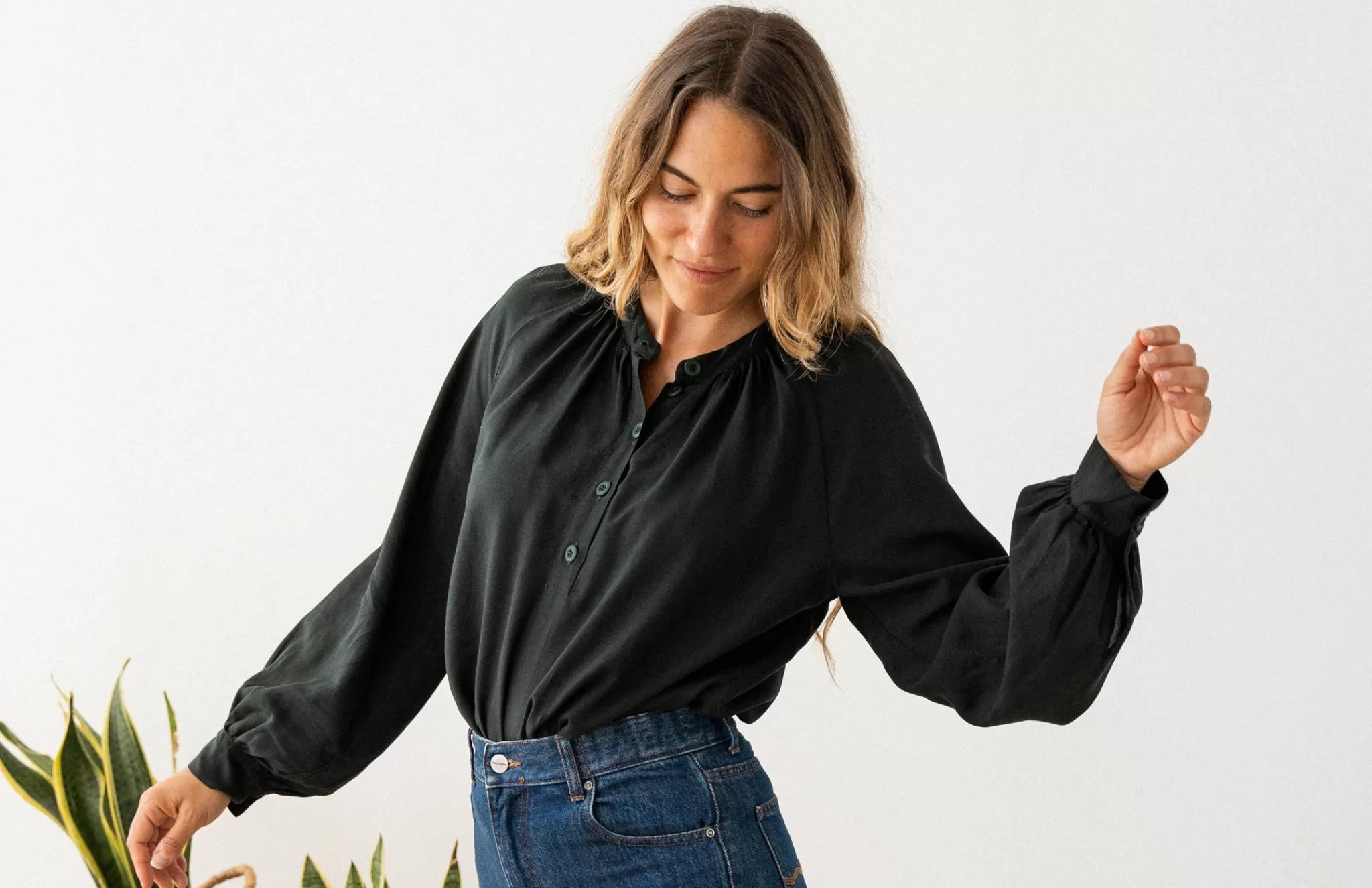 TWOTHIRDS Shirts-Alamagan Vert Profond