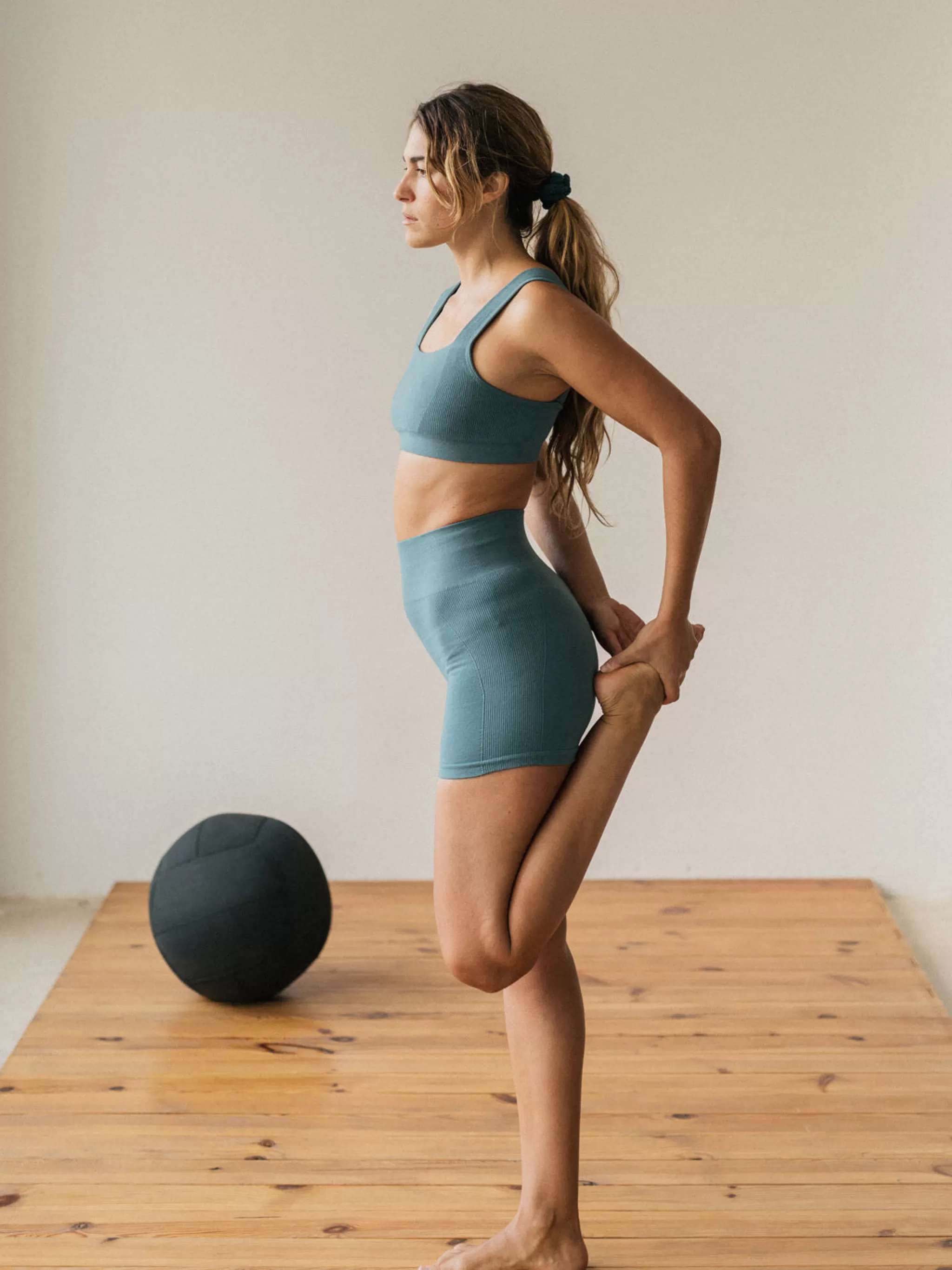 TWOTHIRDS Activewear-Booz Eau Plate