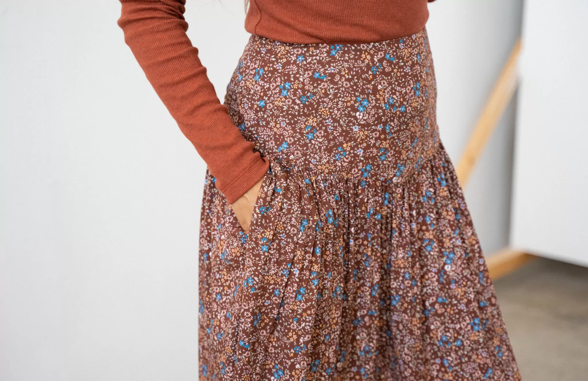 TWOTHIRDS Skirts-Calero Fleur De Campagne Rouge