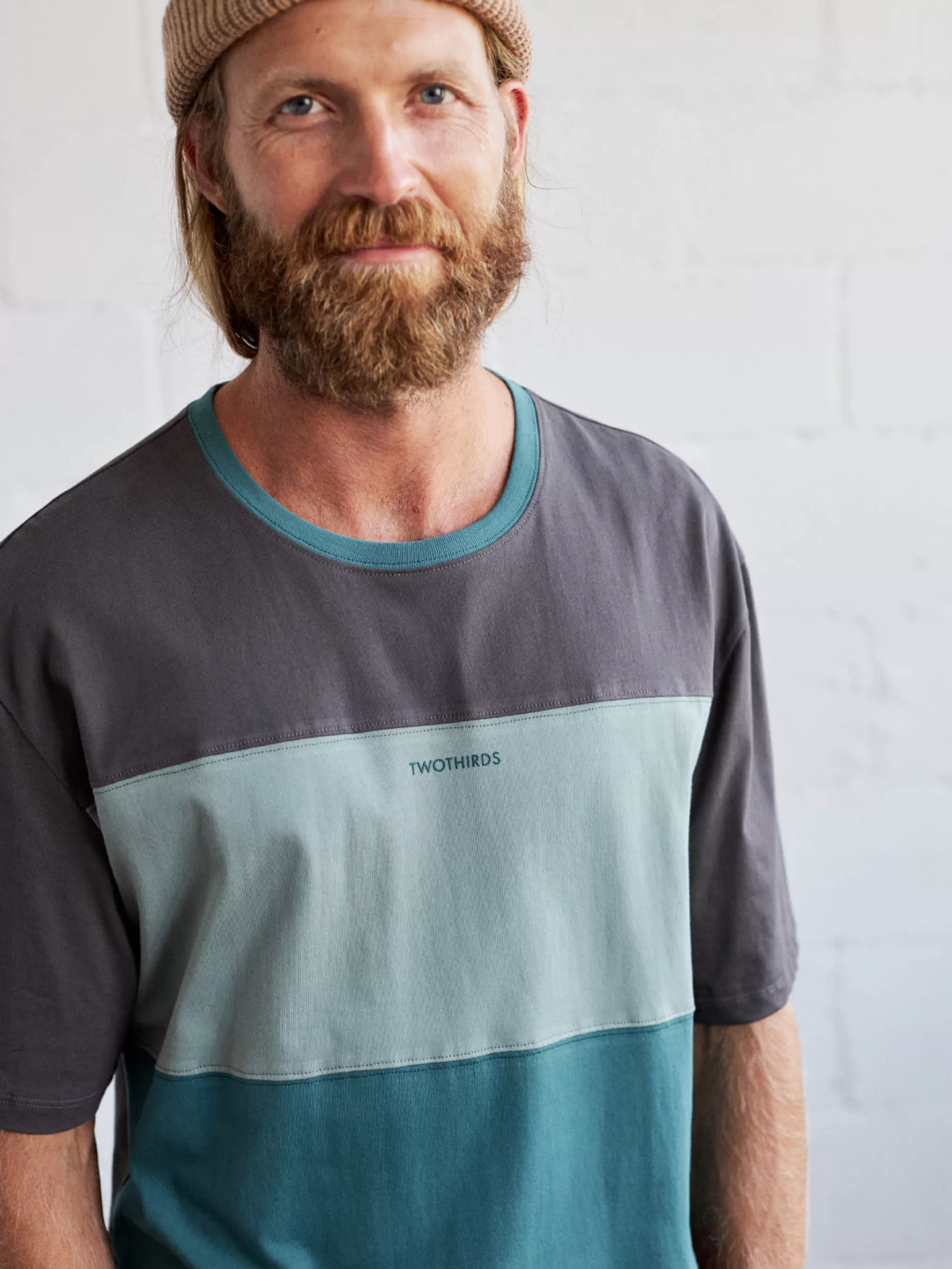 TWOTHIRDS T-Shirts-Castor Vert