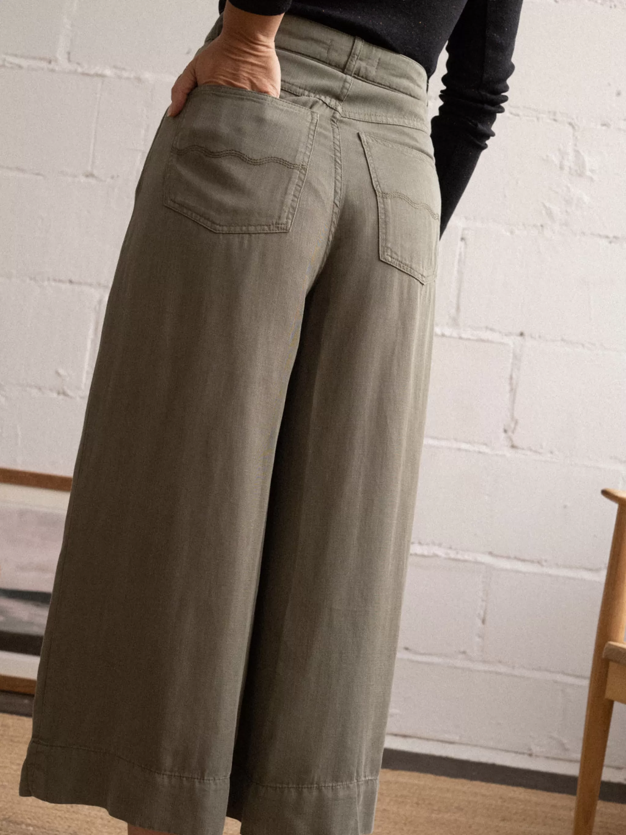 TWOTHIRDS Trousers-Corocoro Kaki