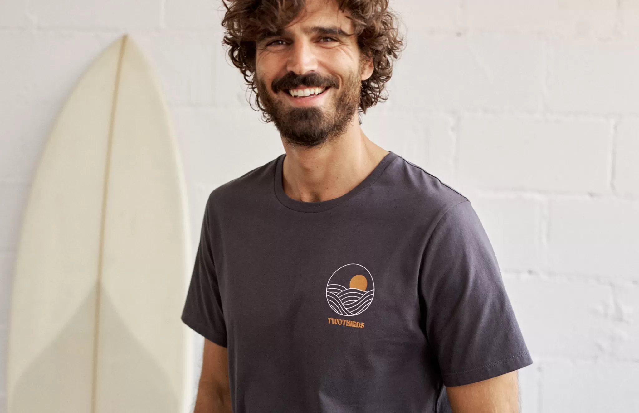 TWOTHIRDS T-Shirts-Curew Sable Fonce