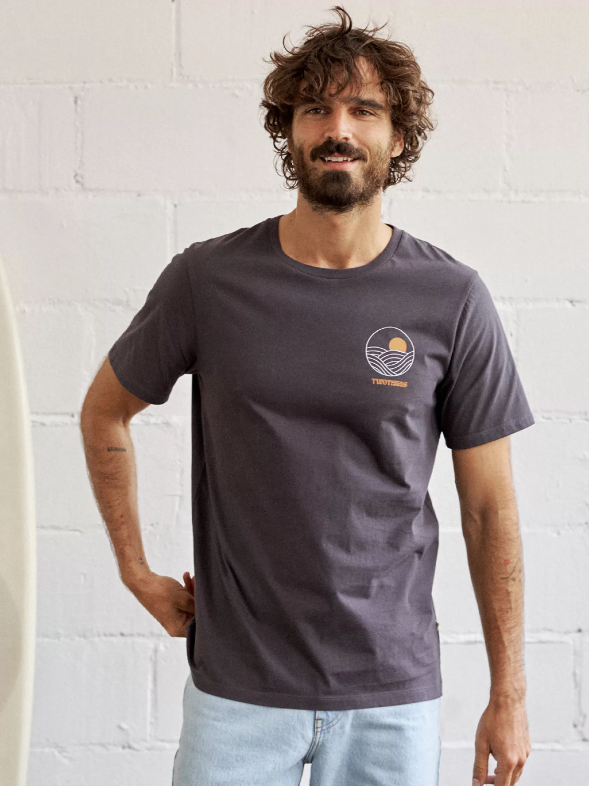 TWOTHIRDS T-Shirts-Curew Sable Fonce