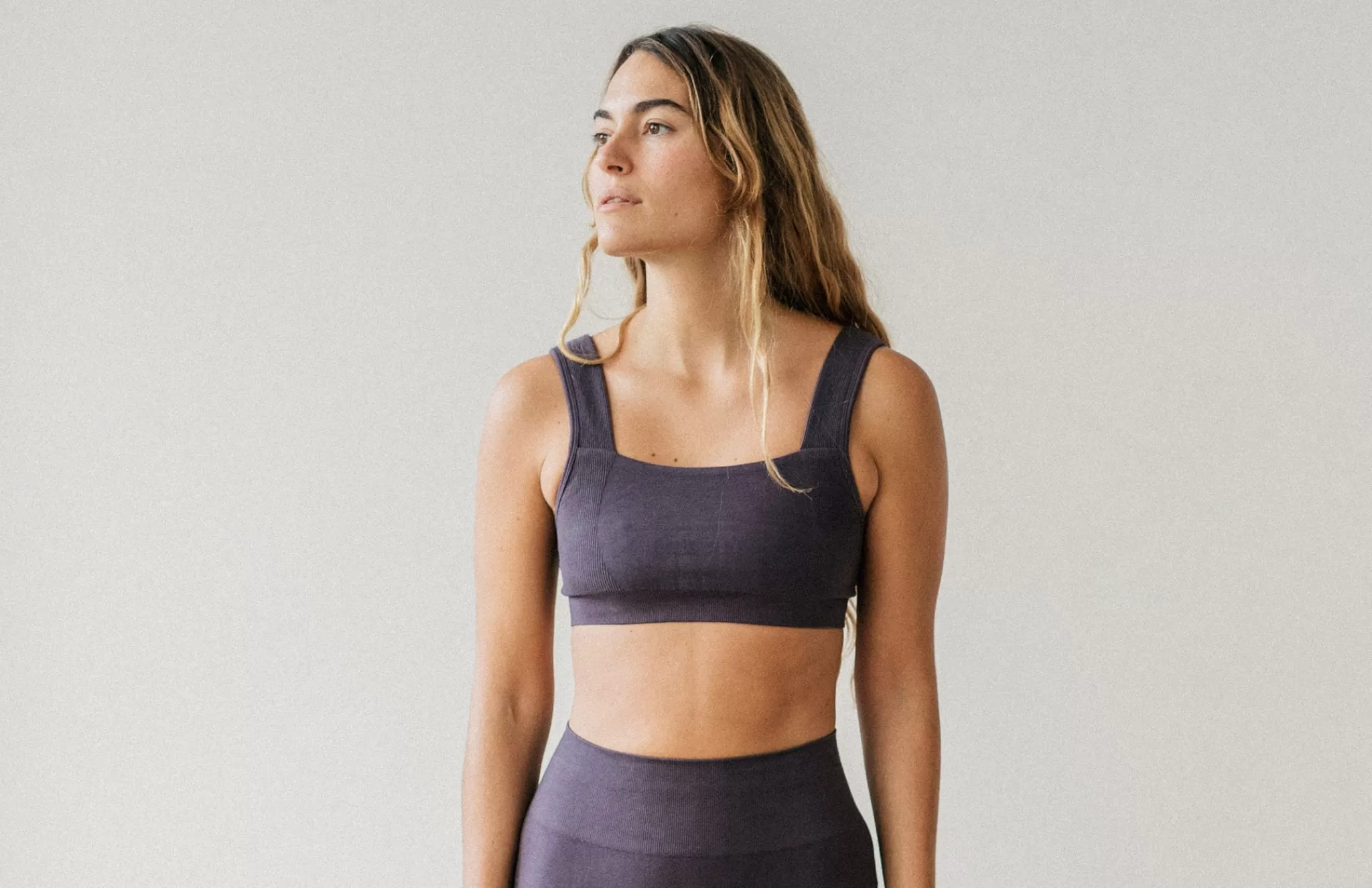 TWOTHIRDS Activewear-En-Tete Raisin