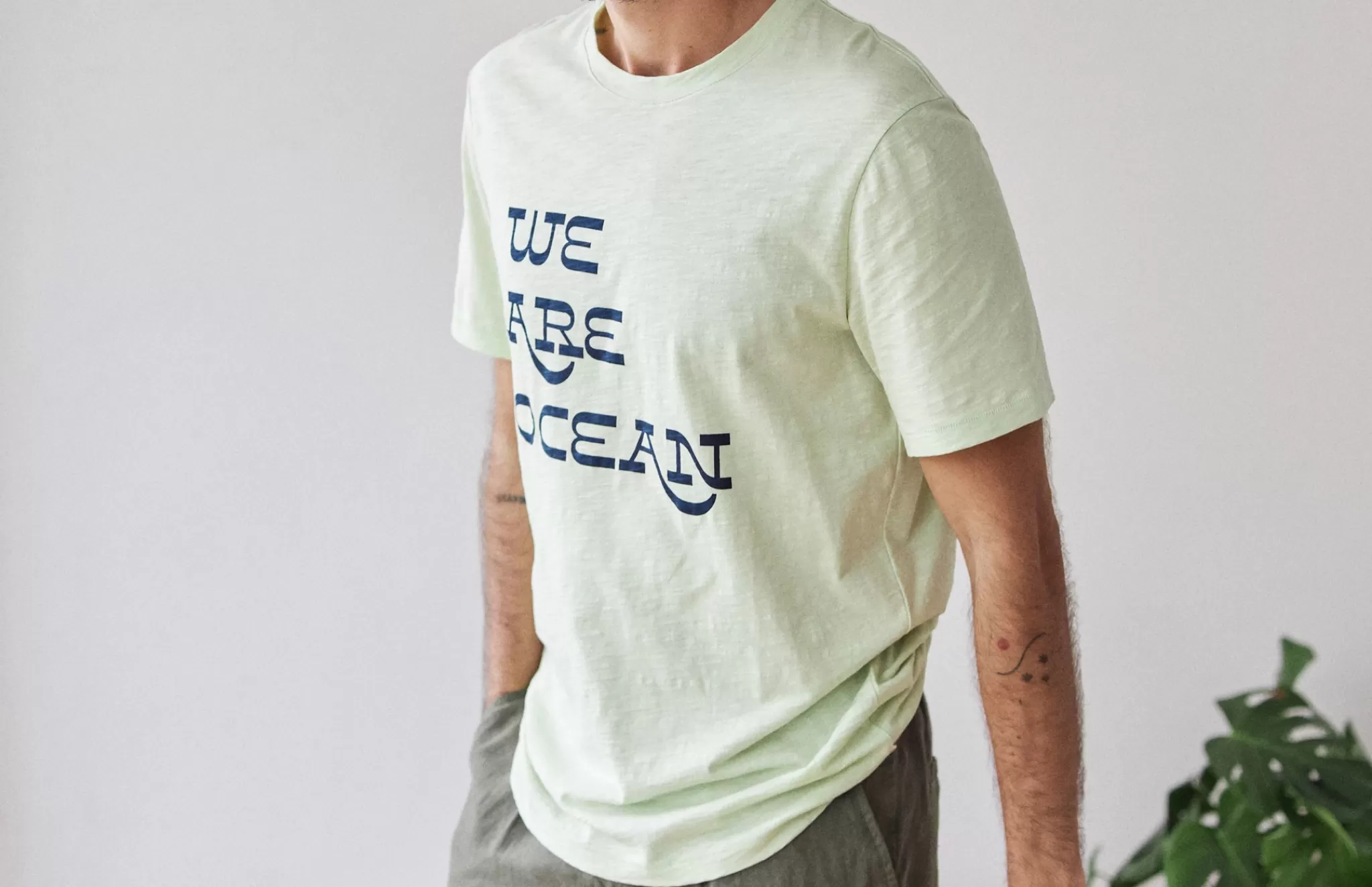 TWOTHIRDS T-Shirts-Espasante Vert Aloes