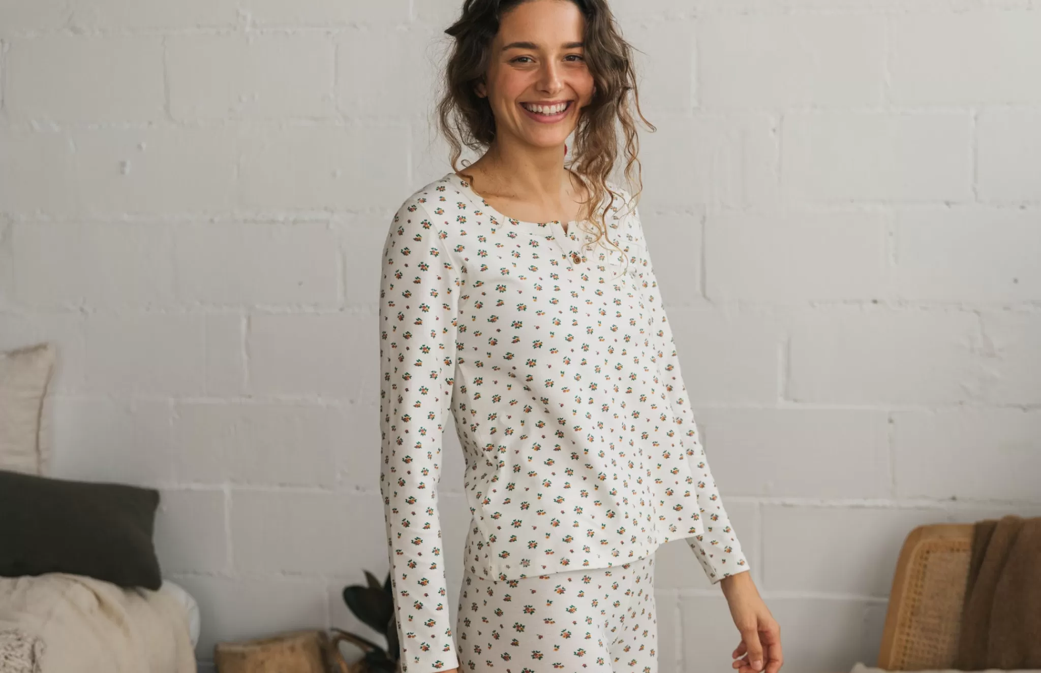 TWOTHIRDS Loungewear-Kassari Ecru Floral