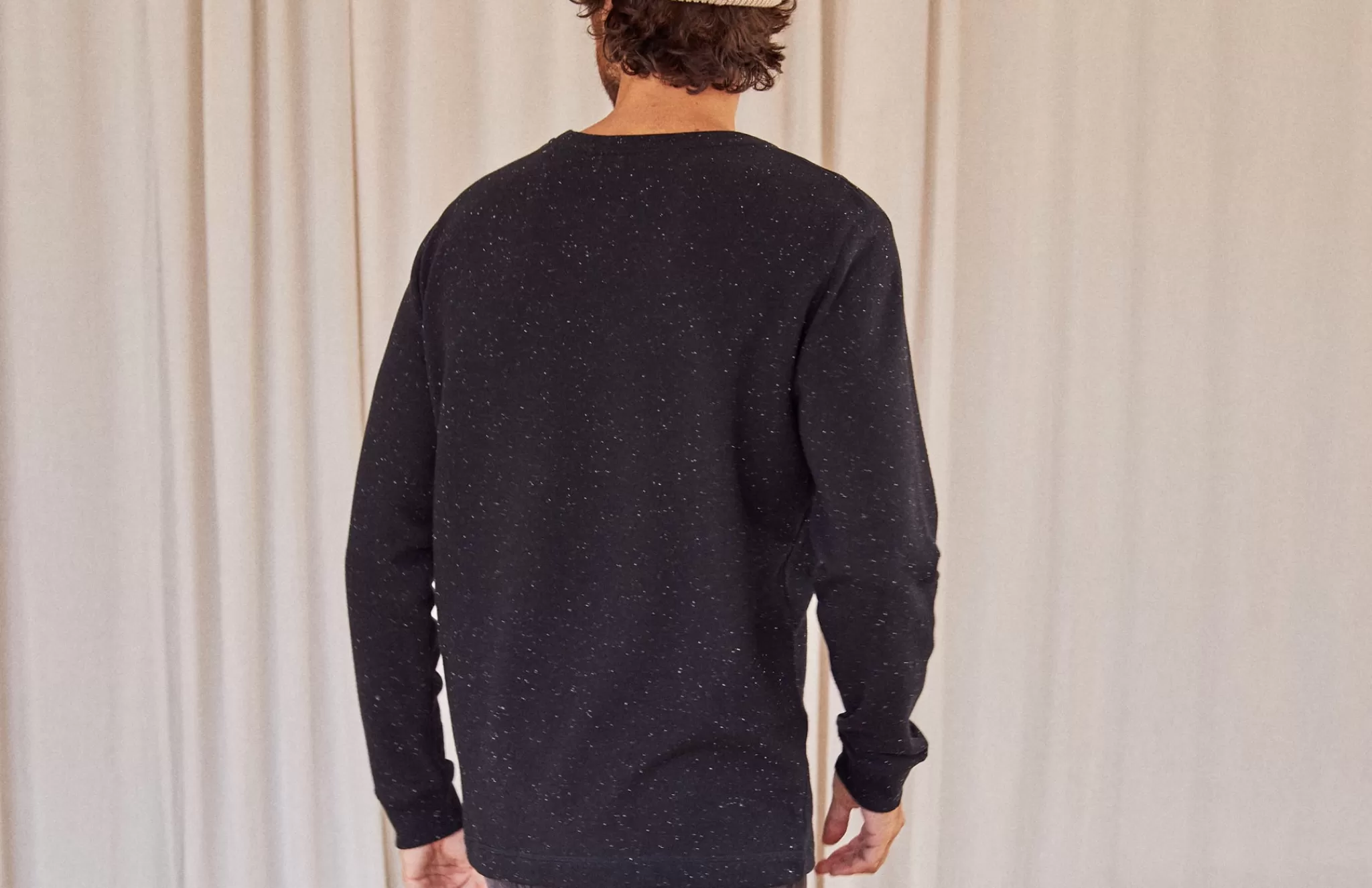 neiafu_4-3.webp TWOTHIRDS Sweatshirts-Neiafu Noir