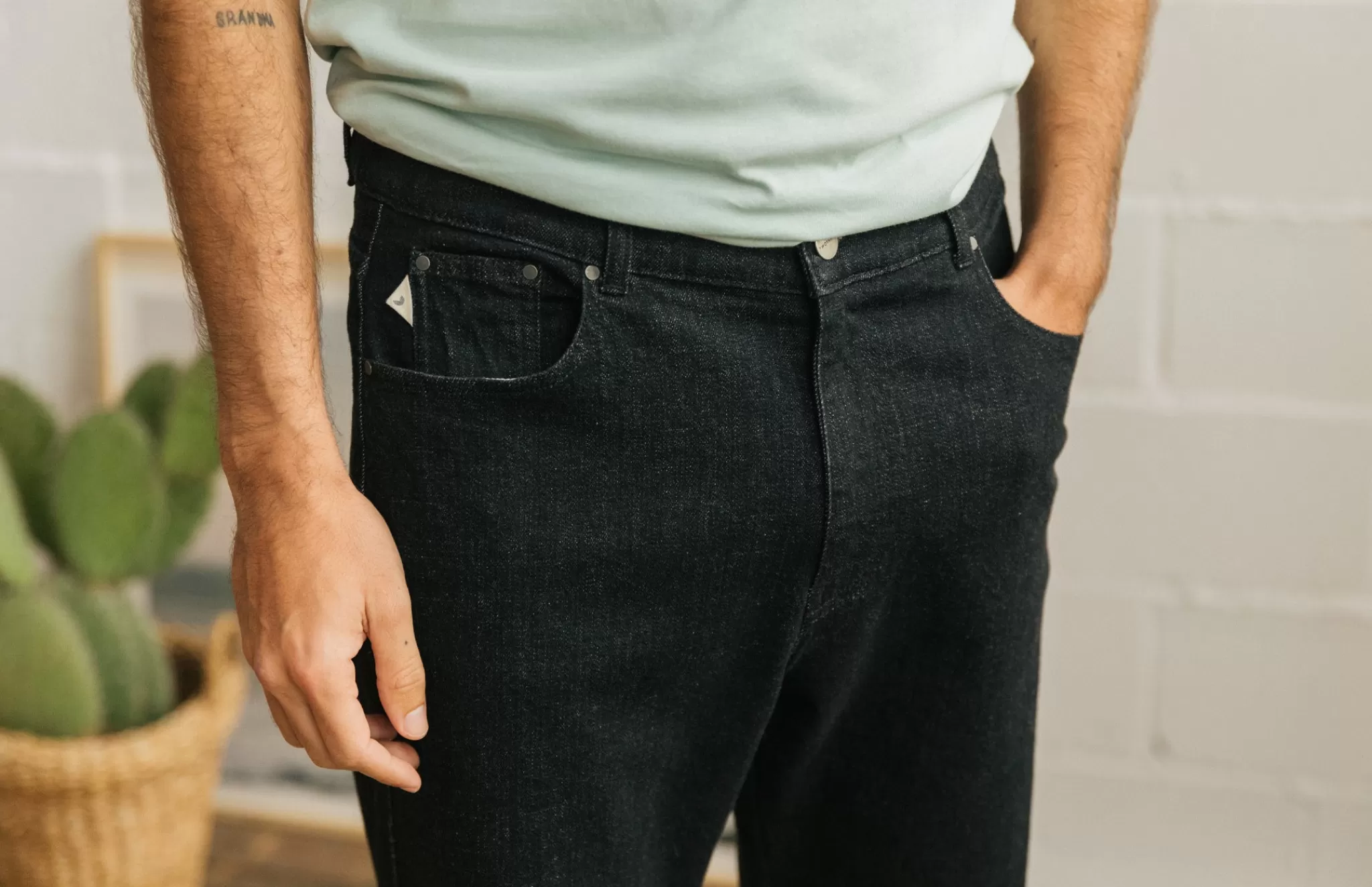 TWOTHIRDS Trousers-Nicobar Jean Noir
