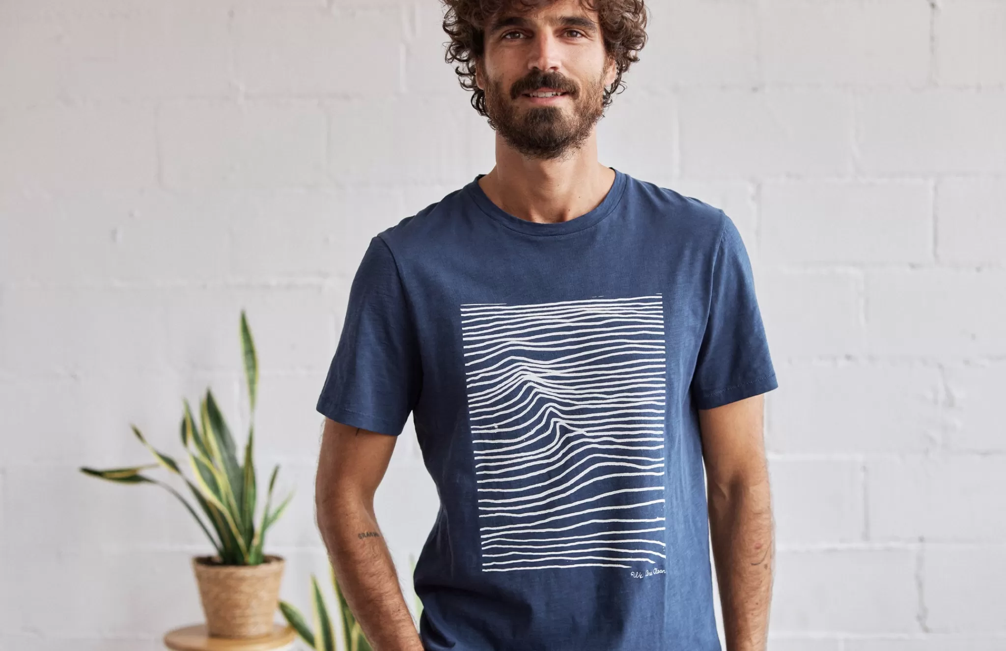 TWOTHIRDS T-Shirts-Oodaak Bleu Marine