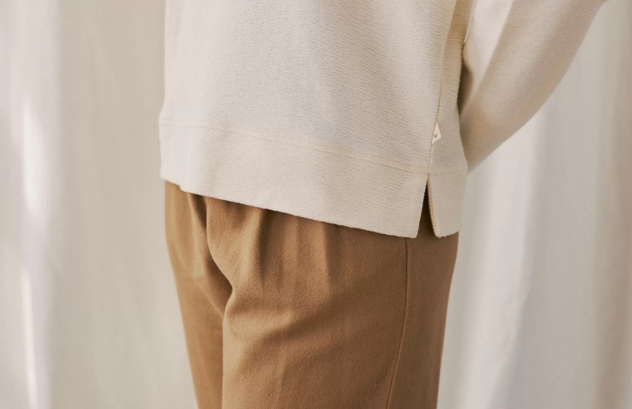 owston_4.webp TWOTHIRDS Sweatshirts-Owston Ecru