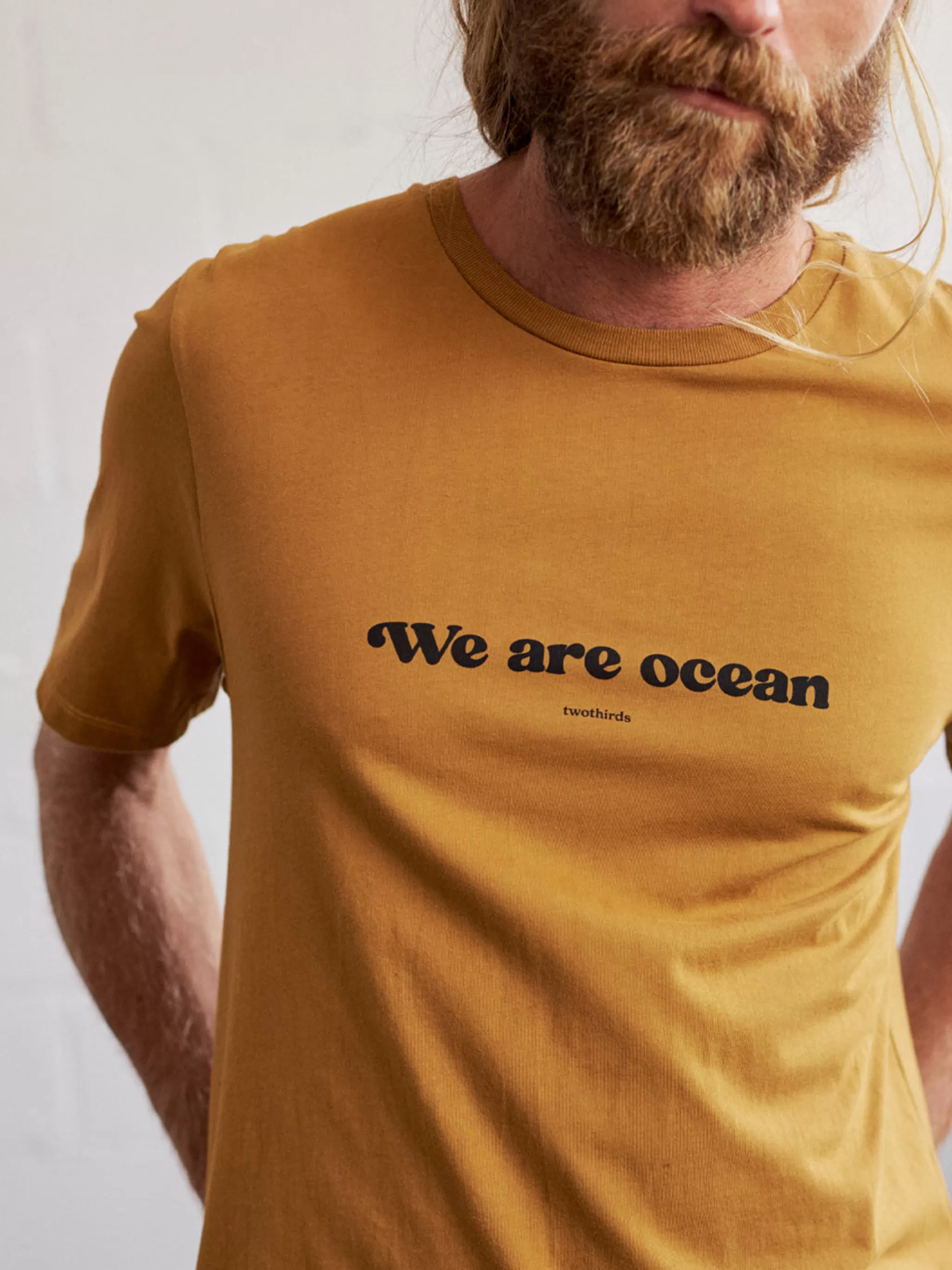 TWOTHIRDS T-Shirts-Spilsby Brun Dore